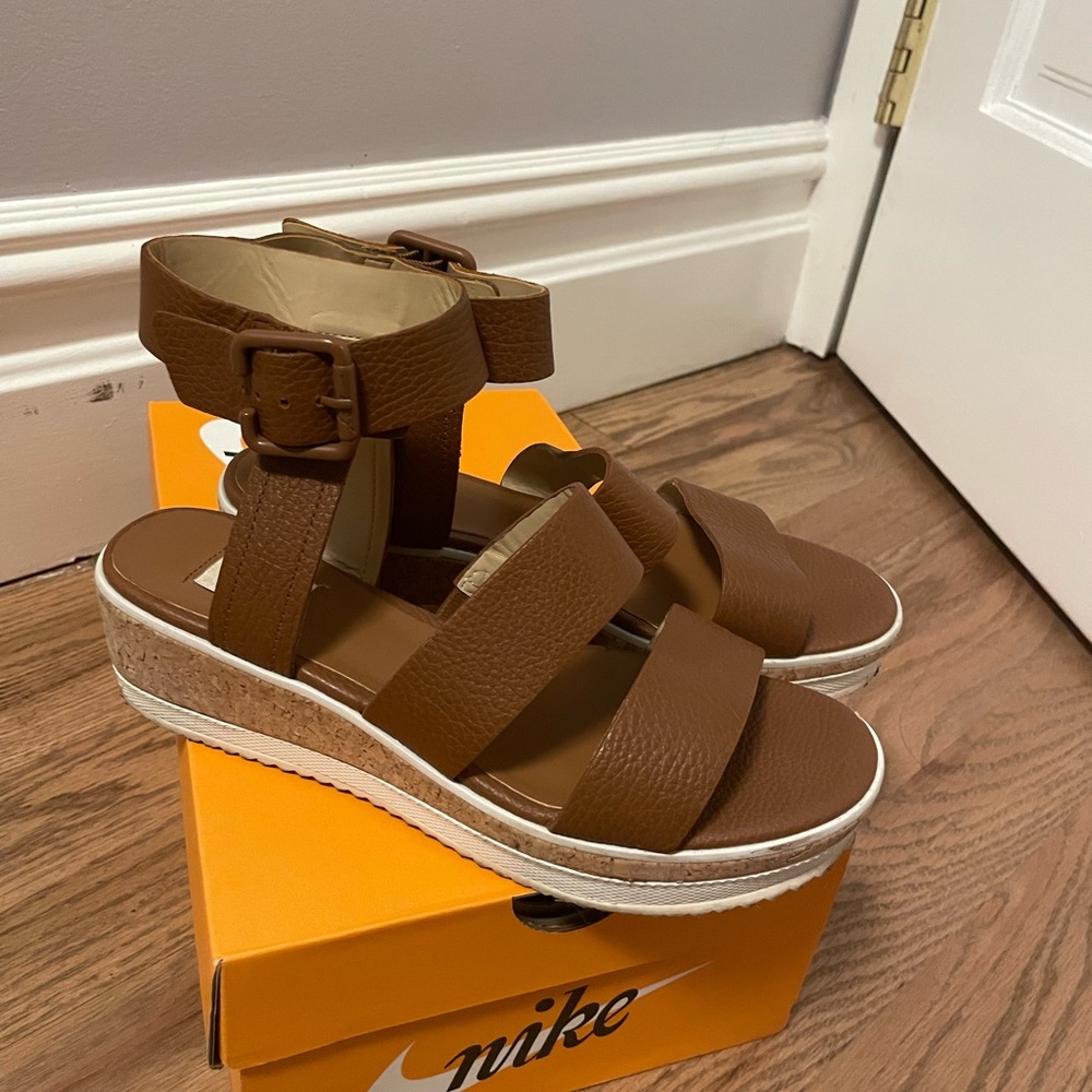 Ellen DeGeneres Stassi Wedge in Walnut Nubuck leather